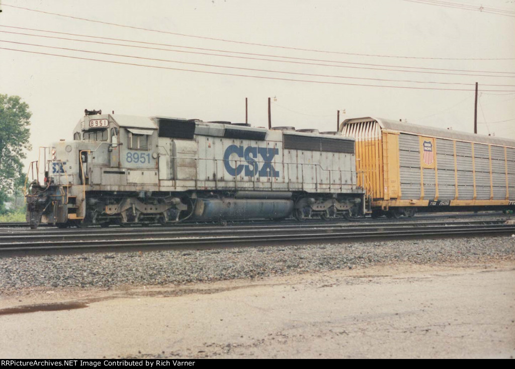 CSX #8951